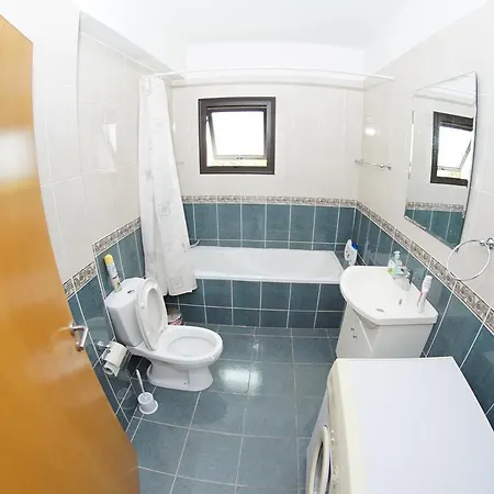 Holiday Kennedy Ave 200/15 Tatil Evi